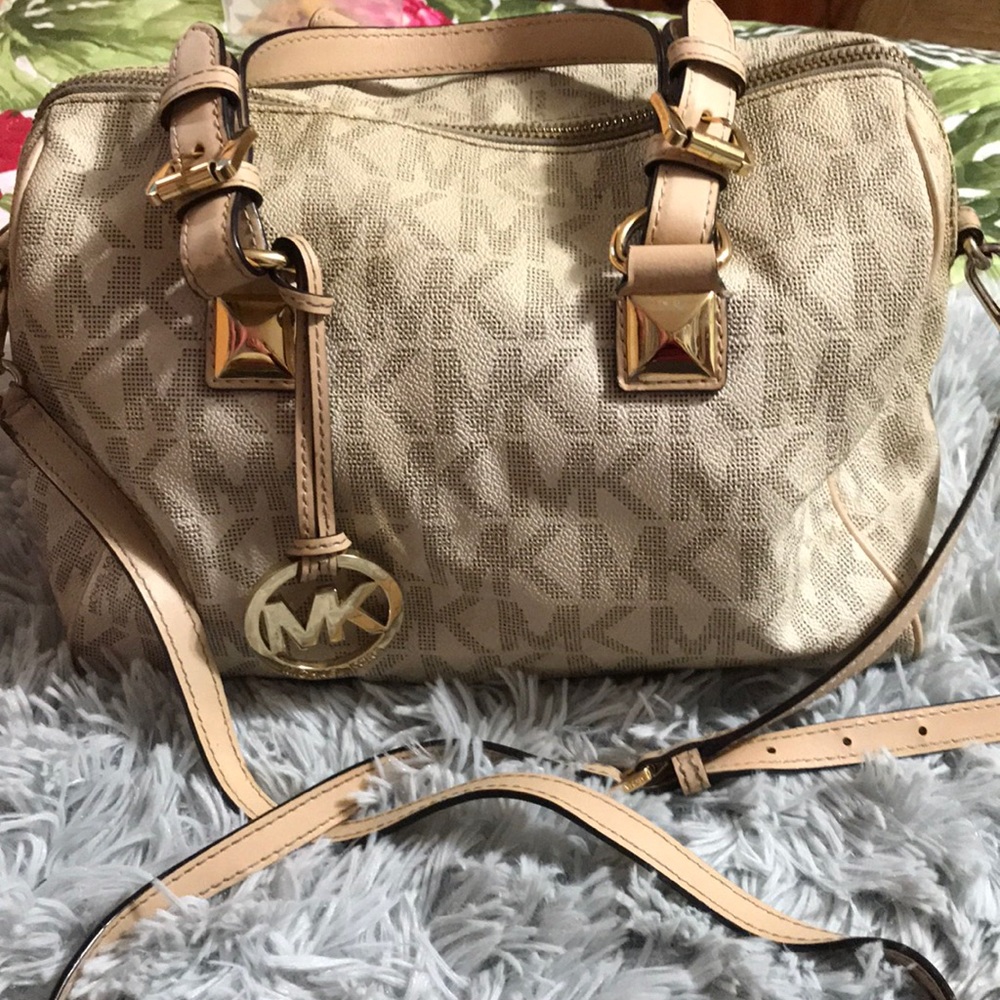Michael Kors Crossbody bag